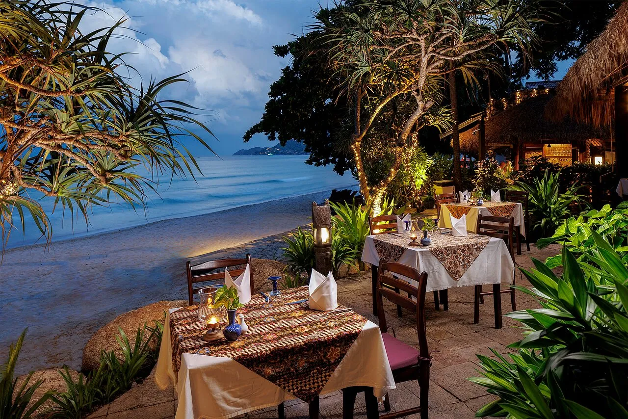 Ресторан с видом на море на Ко Тао