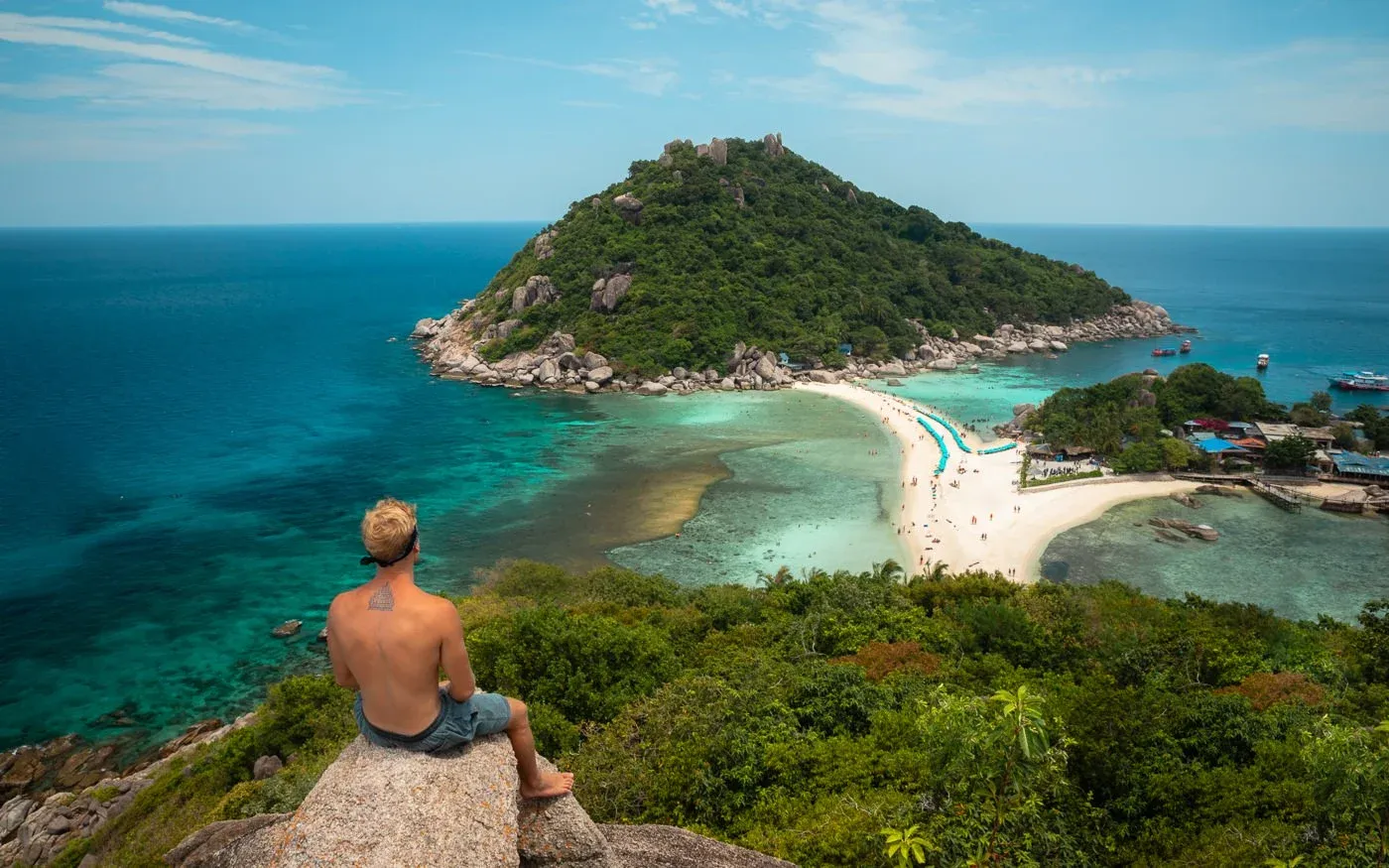 Вьюпоинт Ко Нанг Юань — панорама на песчаную косу и три острова